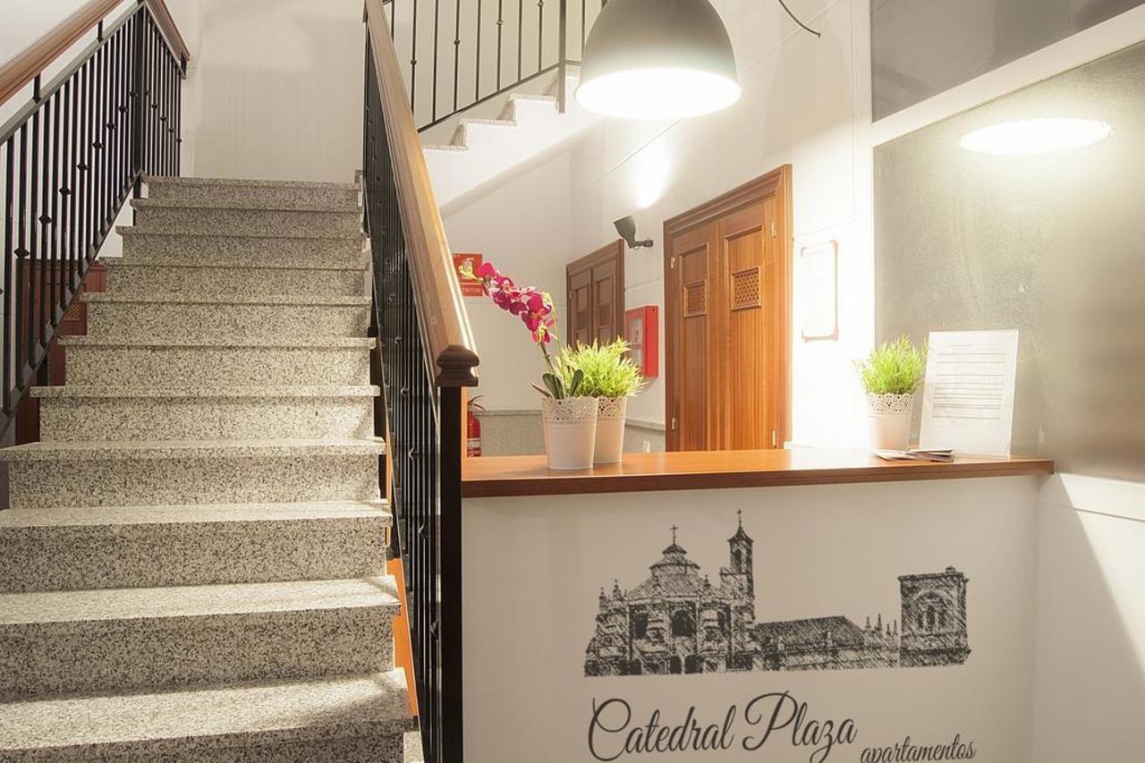 Catedral Plaza 3000 Apartamento *